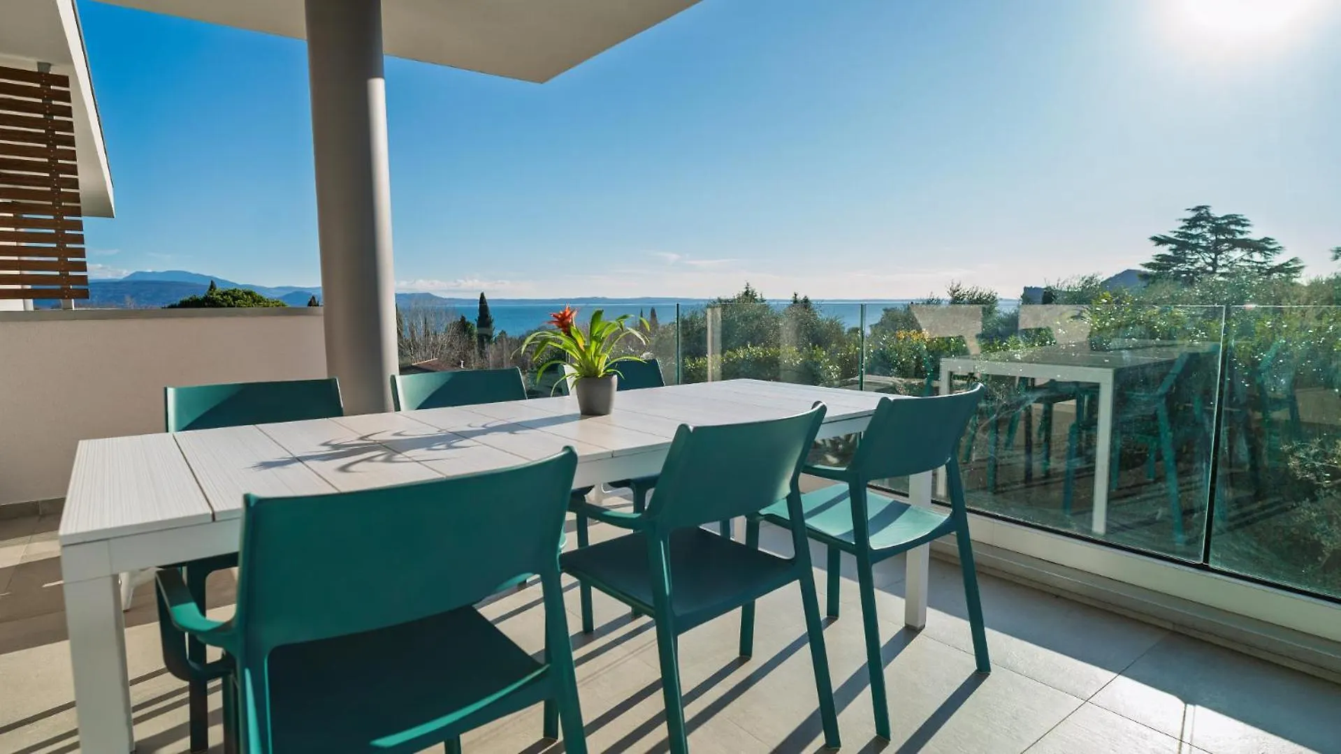 Garda Blue Luxury Apartment San Felice del Benaco